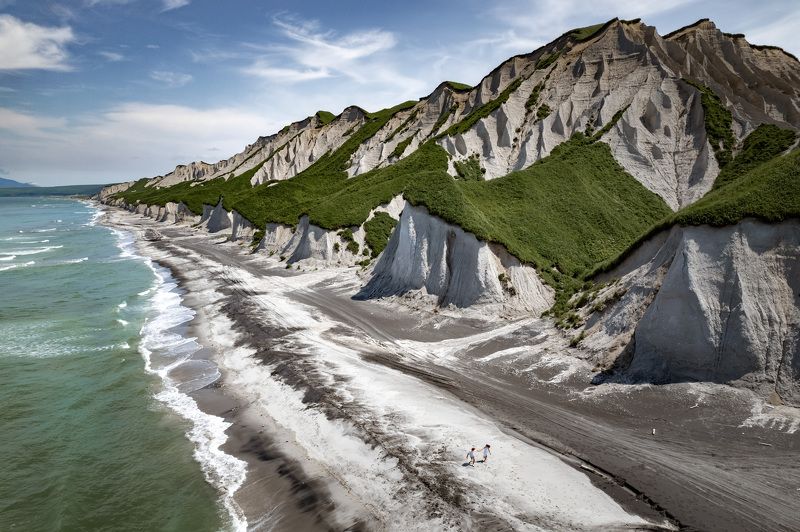 курилы, сахалин, итуруп, белые скалы, аэросъемка, пейзаж Белые скалы Итурупа фото превью