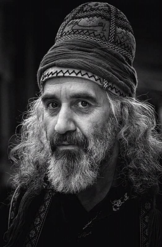 Honorable Honorable Mr. Ghareeb фото превью