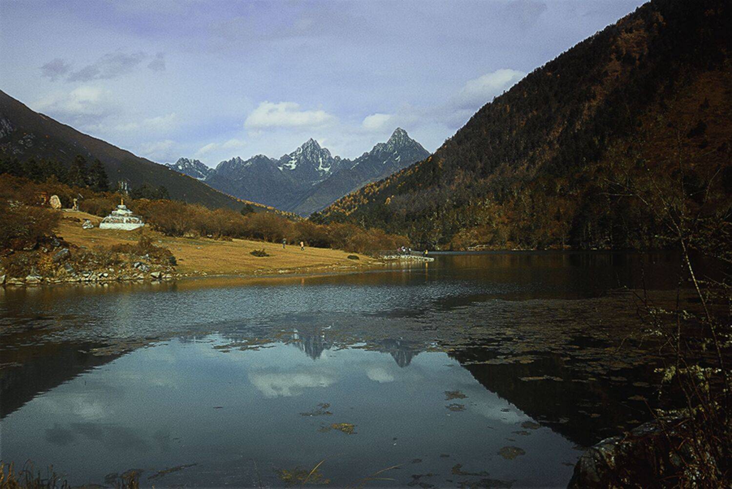 山与湖, 吴 微雨墨烟鸿