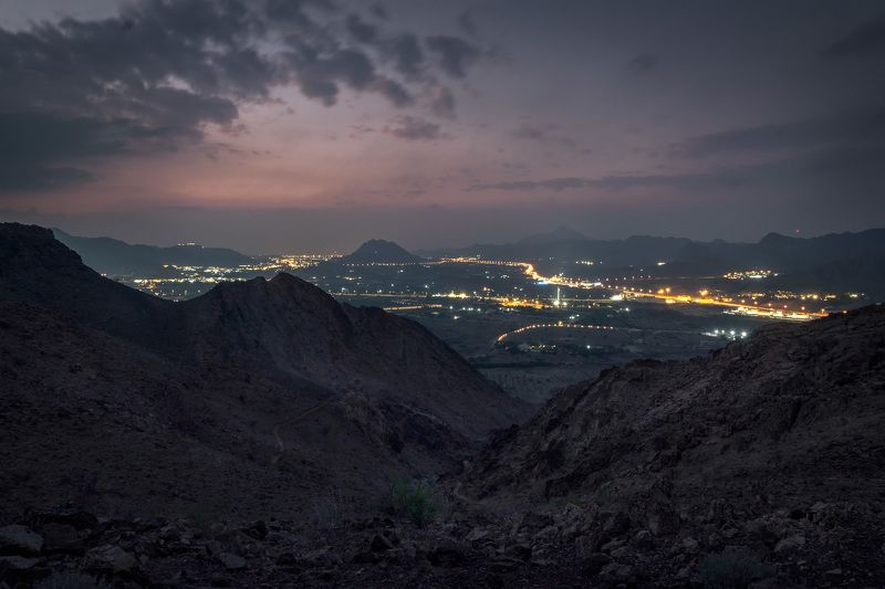 Night View Of Hatta фото превью