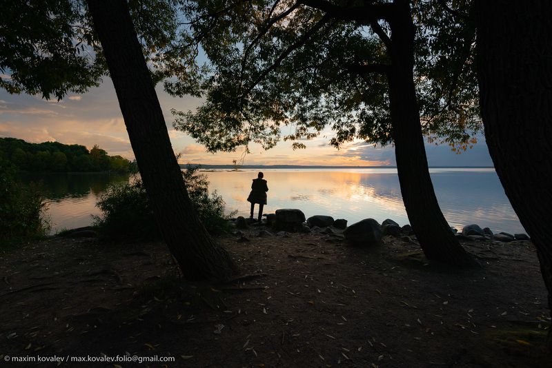 Осенний закат фото превью