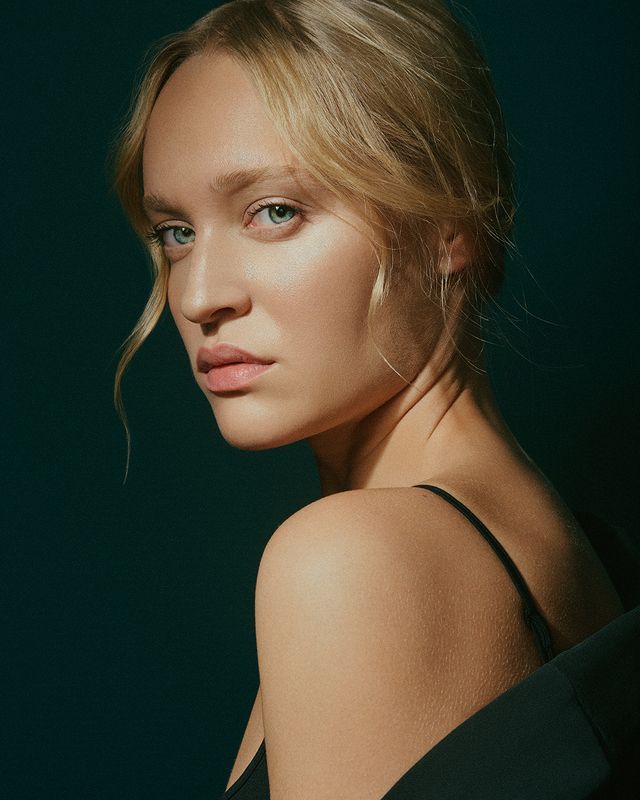 woman фото превью