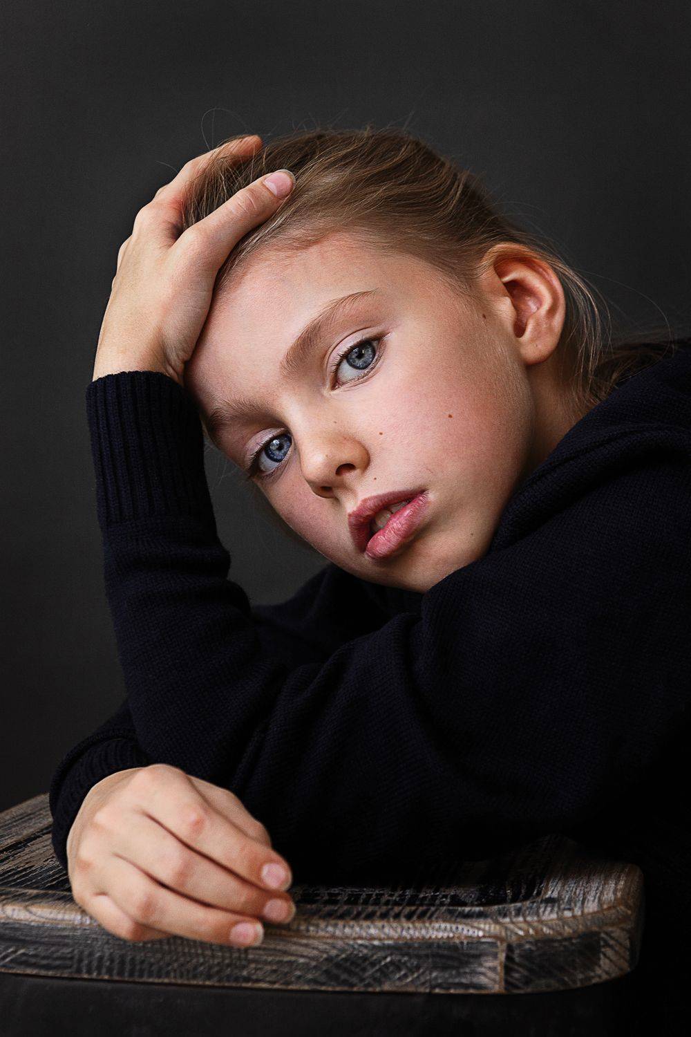 , Антон Леонов