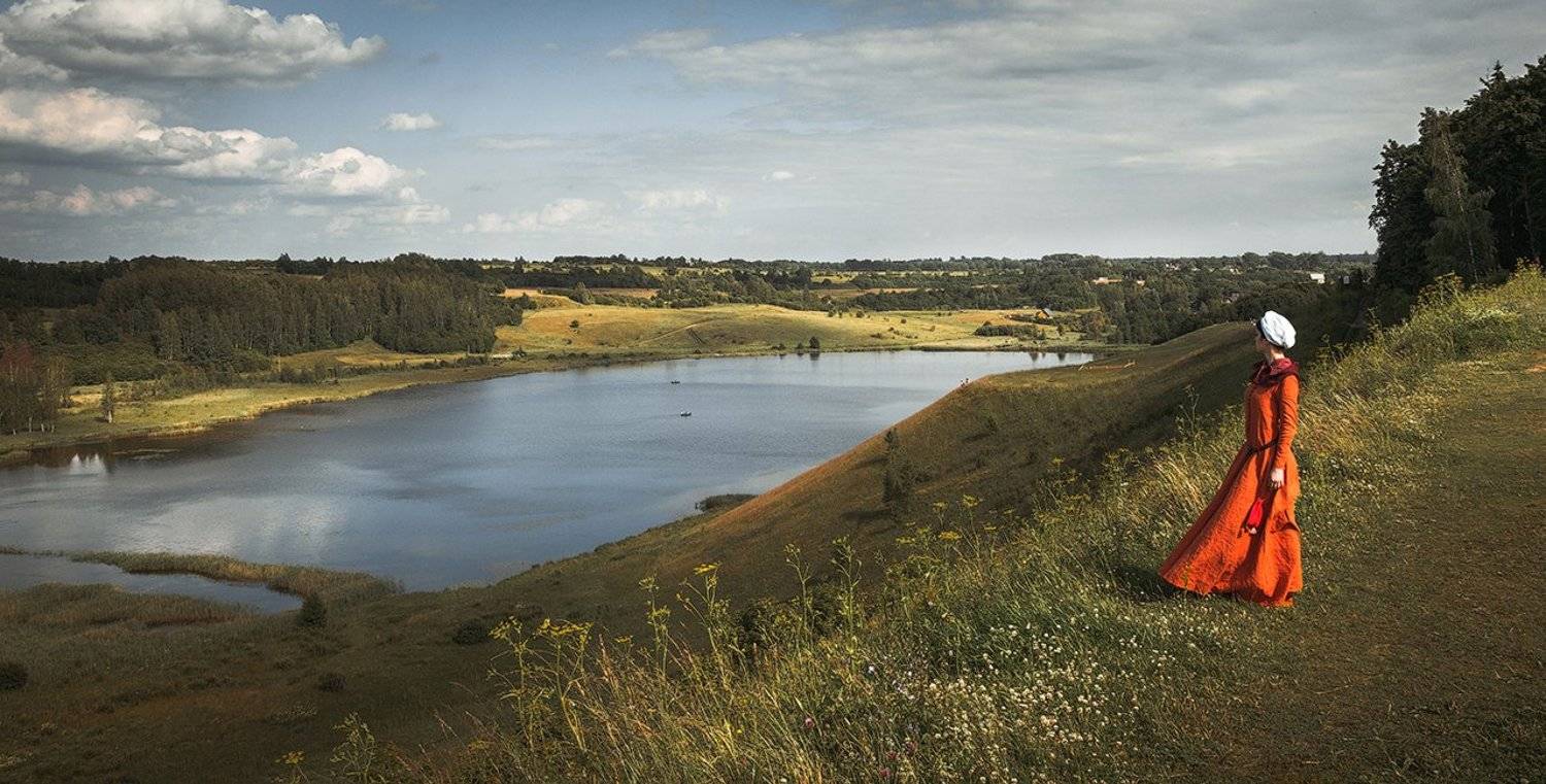 пейзаж, Россия, природа, цвет, лето, вода, девушка, реконструкция, Псков, Изборск, Алексей Архипов