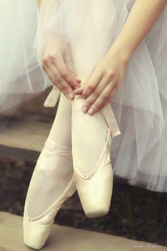 #Kuskovo #Park #Pointe shoes #ballerina #ballet #blue #dance #girl #model #pas #red #tutu #Кусково #балерина #балет #девушка #красный #модель #па #парк #пачка #пуанты #синий #танец Балет фото превью