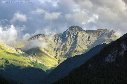 БОРЬБА СВЕТА И ТЬМЫ