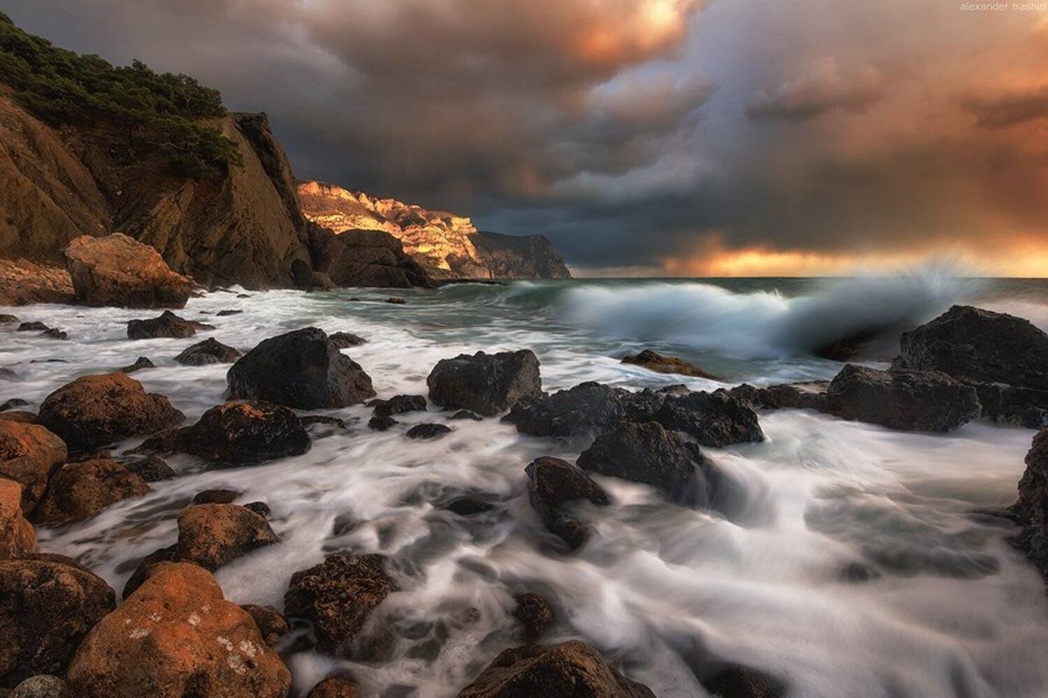 балаклава, крым, крымские горы, морской пейзаж, пейзаж, шторм, Александр Трашин