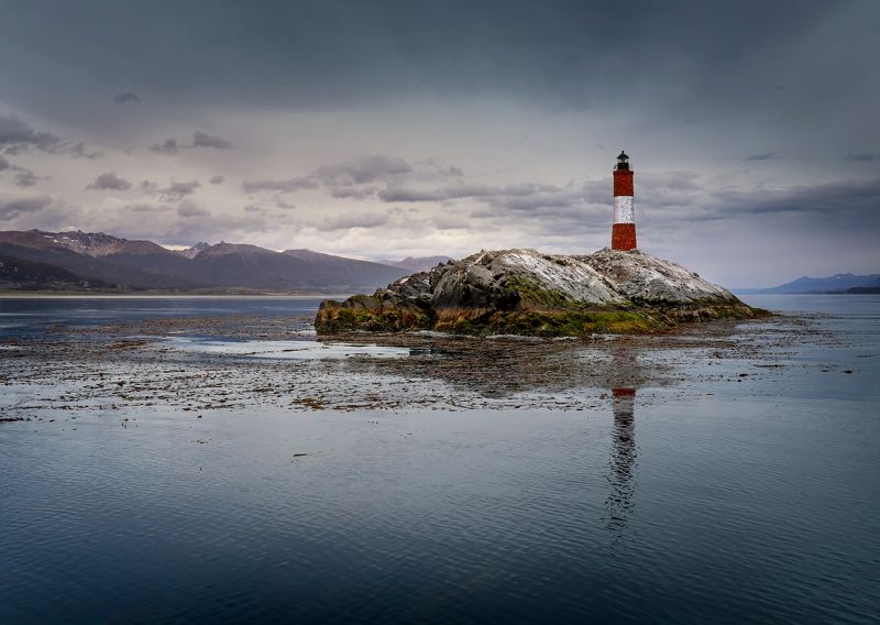 аргентина, огненная земля, ушуайя, пролив бигл, маяк, маяк фаро-лес-эклайрер, нд, argentina, tierra del fuego, ushuaia, beagle strait, lighthouse, faro-les-eclairer lighthouse, patagonia, патагония, далекая патагония нд Маяк на краю света фото превью
