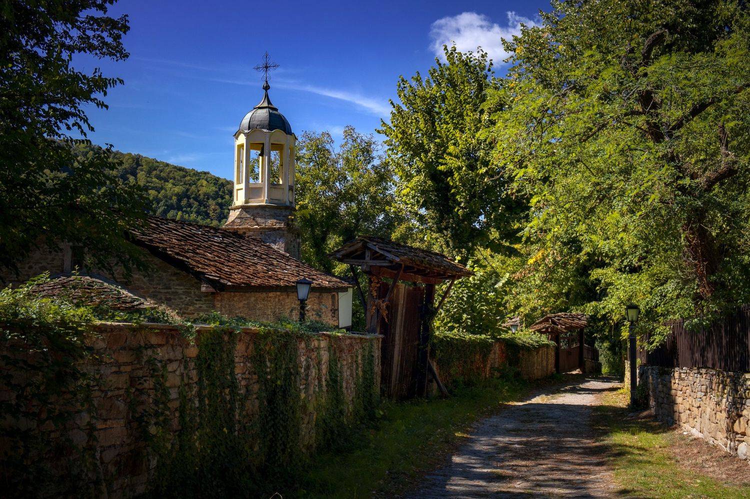 боженци,габрово,bozhentsite,gabrovo,bulgaria,travel,fujifilm,green,church,religion,bulgaria,stone,, Борислав Алексиев
