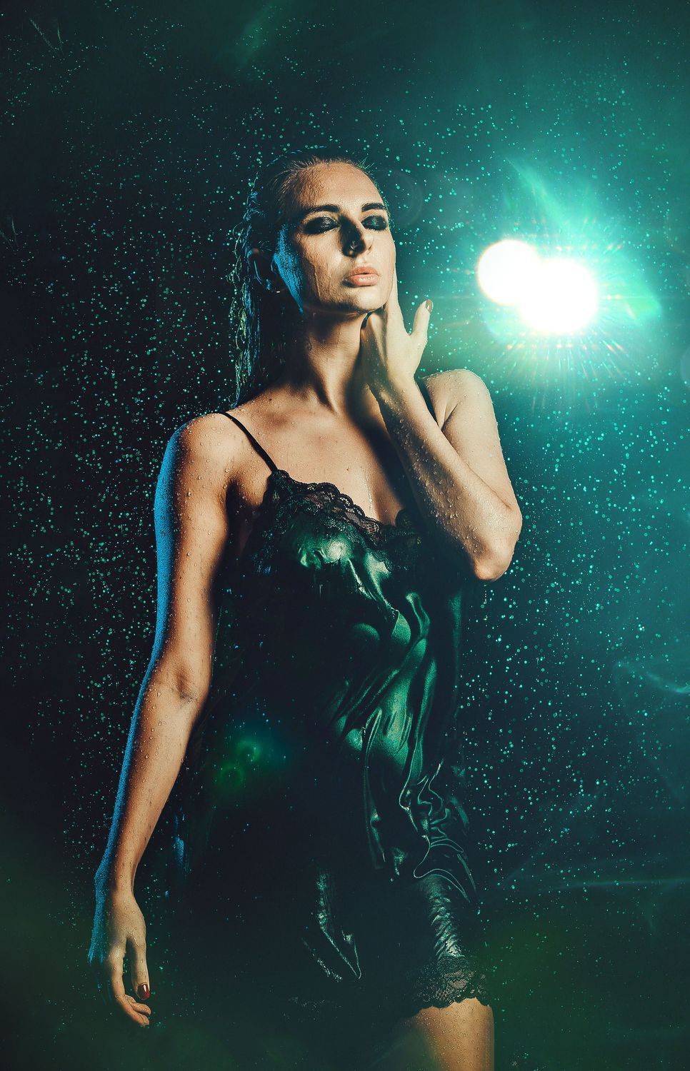 дождь, закрытые глаза, девушка, мокрая одежда, Елена Аверина