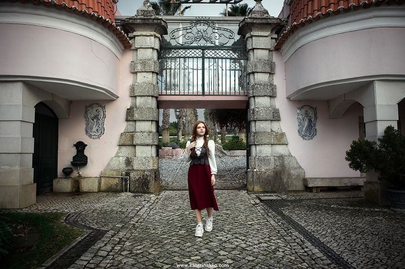 lost, artwork, gardens, oranges, lemon, tree, orange, grape, farm, farming, model, feeling, country, rancho, woman, girl Lost in gardens фото превью