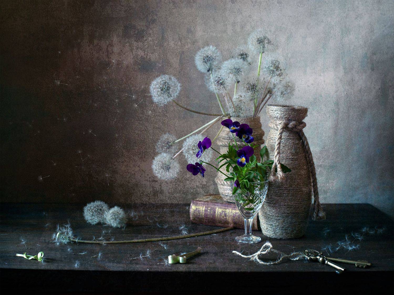 миламиронова, фотонатюрморт, stilllife, натюрмортсцветами, букет, цветыполевые, одуванчики, ключи, виола, возраст, старость, пенсия, Миронова Мила