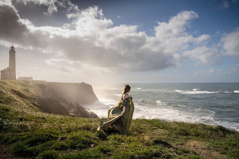 landscape, girl, king, princess, ocean, lighthouse, mystique, magic, light, fairytale, daytime, outdoor, krone, queen , costume Waiting фото превью