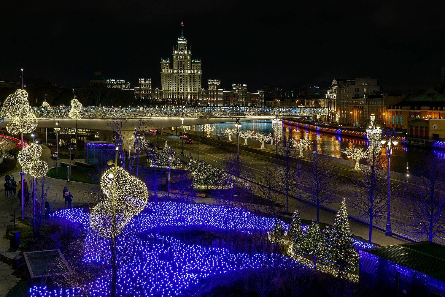 зарядье, мост, москва, архитектура, вечер, огни, свет, зима, праздничная москва, Ольга ЯR