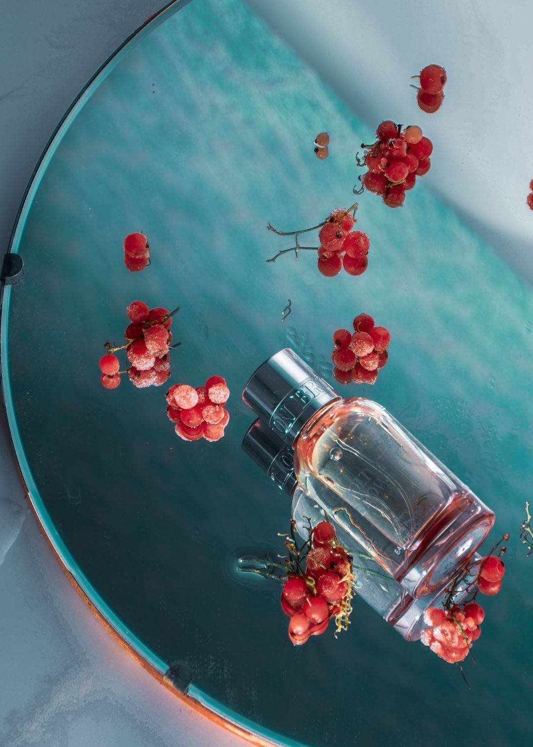 still life, product, berries, mirror, натюрморт, духи, Shichenko Galina