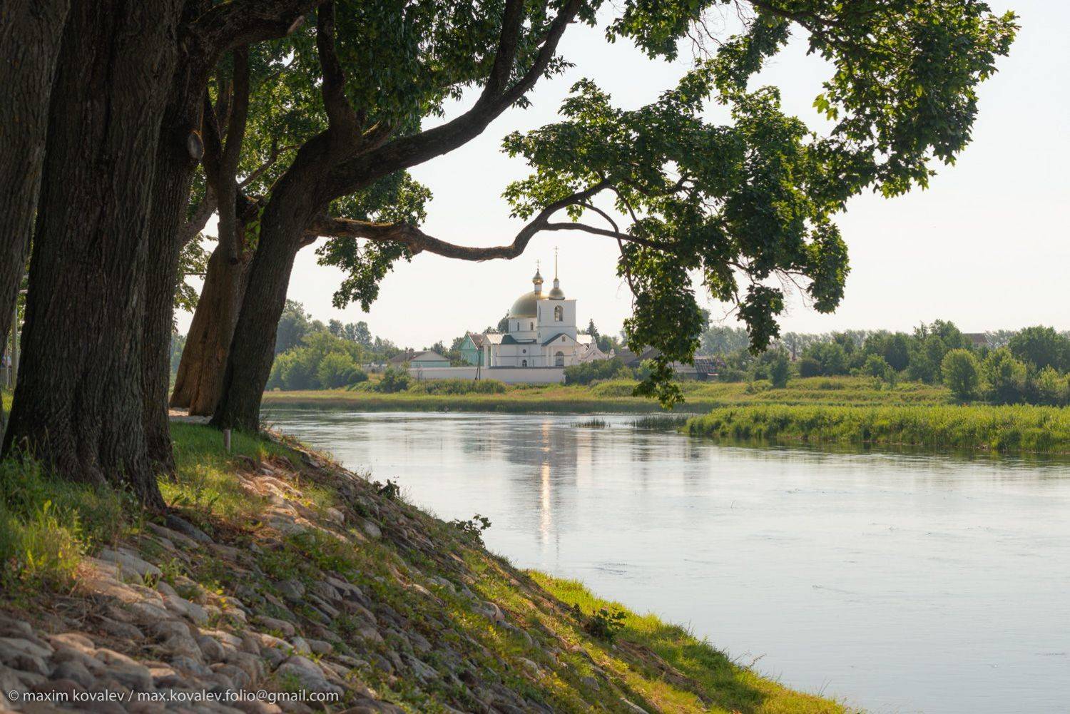 Остров, Ostrov, Спасо-Казанский, монастырь, река, Великая, лето, солнечно, набережная, берег, Максим Ковалёв