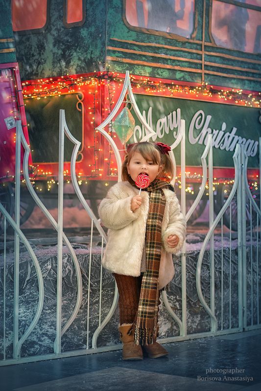 дети детский портрет рождество новый год подарок винтаж сказка ребенок девочка  фото превью