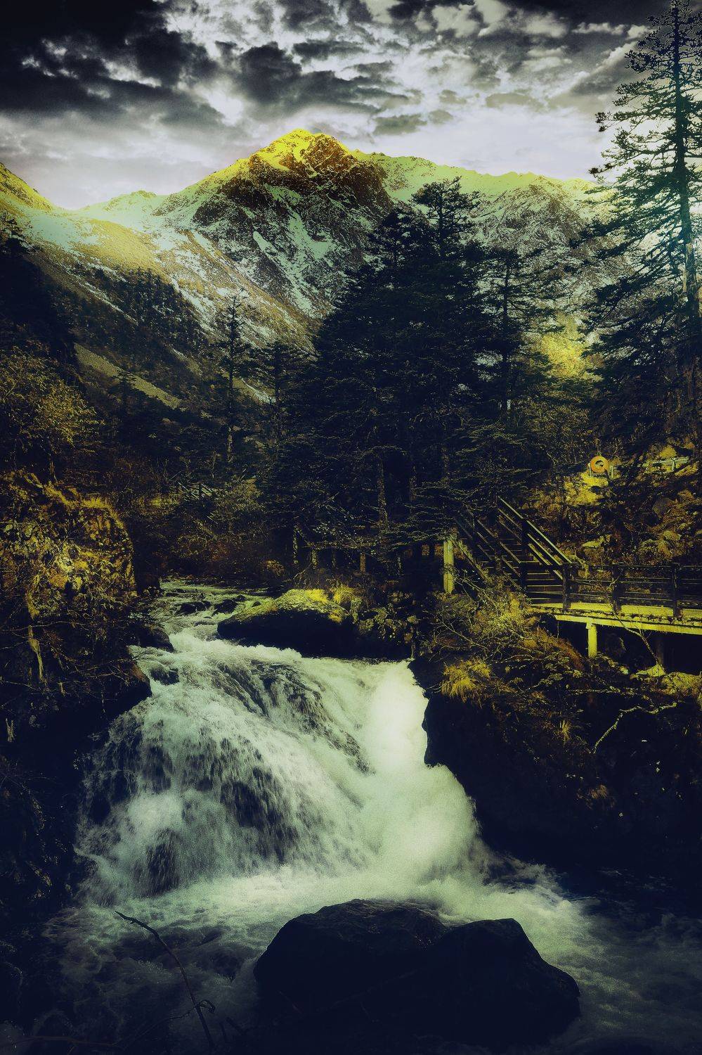 雪山山谷 &mdash; 2936#, 吴 微雨墨烟鸿