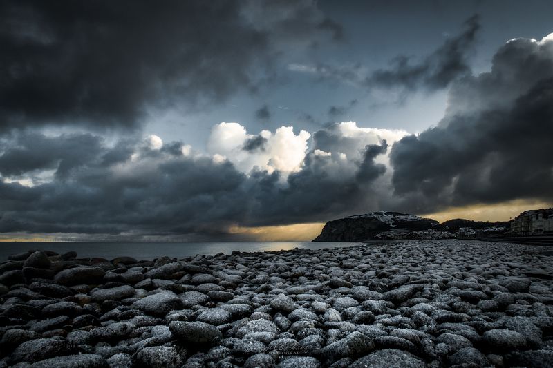 #llandudno #wales #uk #coast #sunrise #water #stones Little Orme, Llandudno, Wales, UK 2023 фото превью