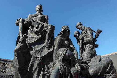 Подвигу твоему, Ленинград...