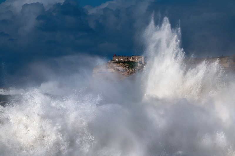 waves, surf, castle, lighthouse, landscape, clouds, sky, ocean, tide, sea, day, water, cliff, rocky, beach, beautiful, colours, Nazare waves фото превью