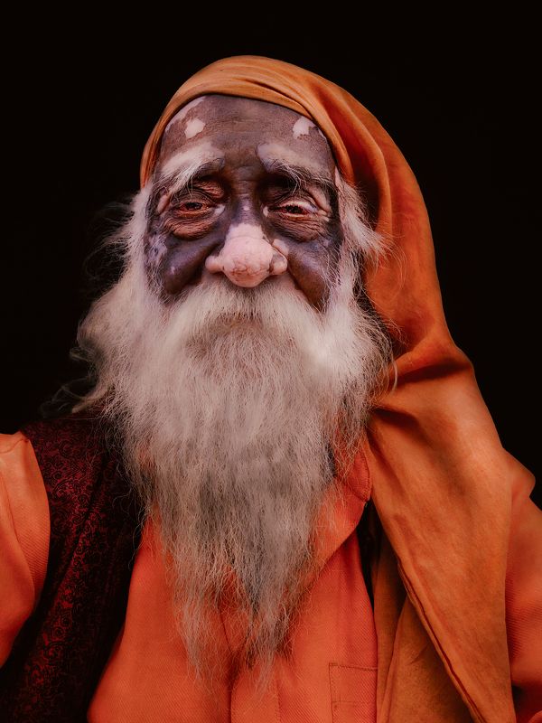 Sadhu фото превью