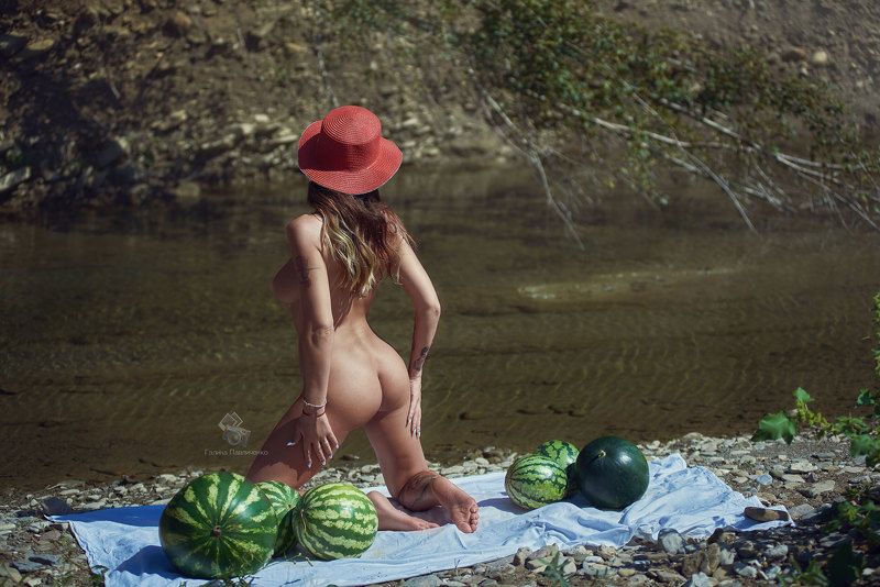 art nu,  photo, photography, eroticism, sexual, artistic erotica, girl, naked body, nude, nu, топлес, фотохудожники, художественная фотография, ретушь, эротика, ню, обнажённое тело, сексуальность, фотосессии в краснодаре Арбузный рай фото превью