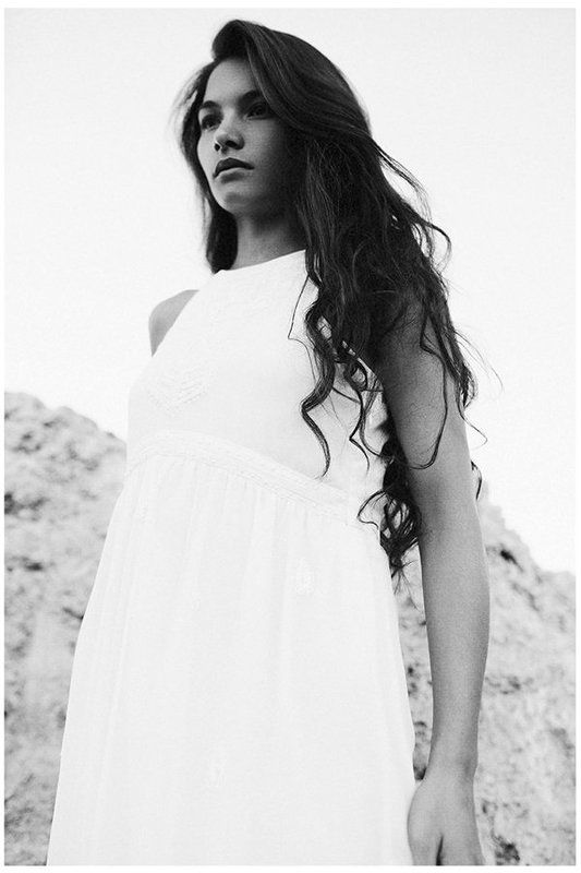 Слезами гладила фото превью