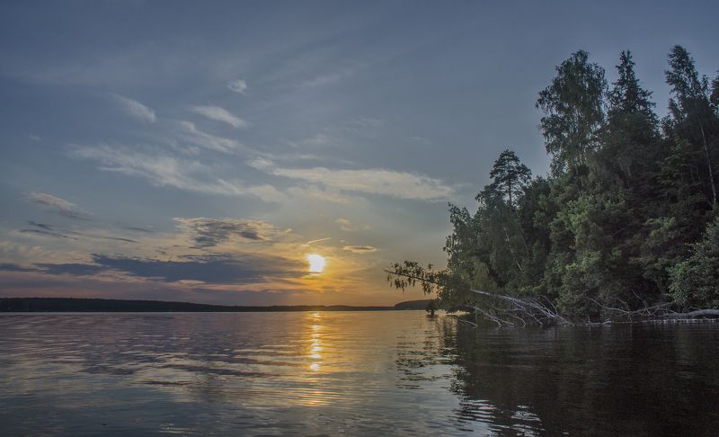 Закат на Десногорском водохранилище фото превью