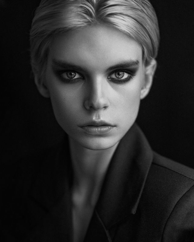 portrait, art, bw, girl, woman, retouch, beautiful, canon, 85mm IRIS фото превью