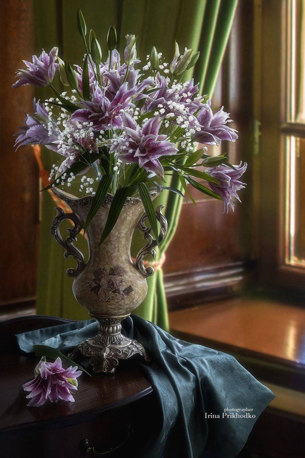 натюрморт, цветы, букеты, лилии, интерьер, Приходько Ирина