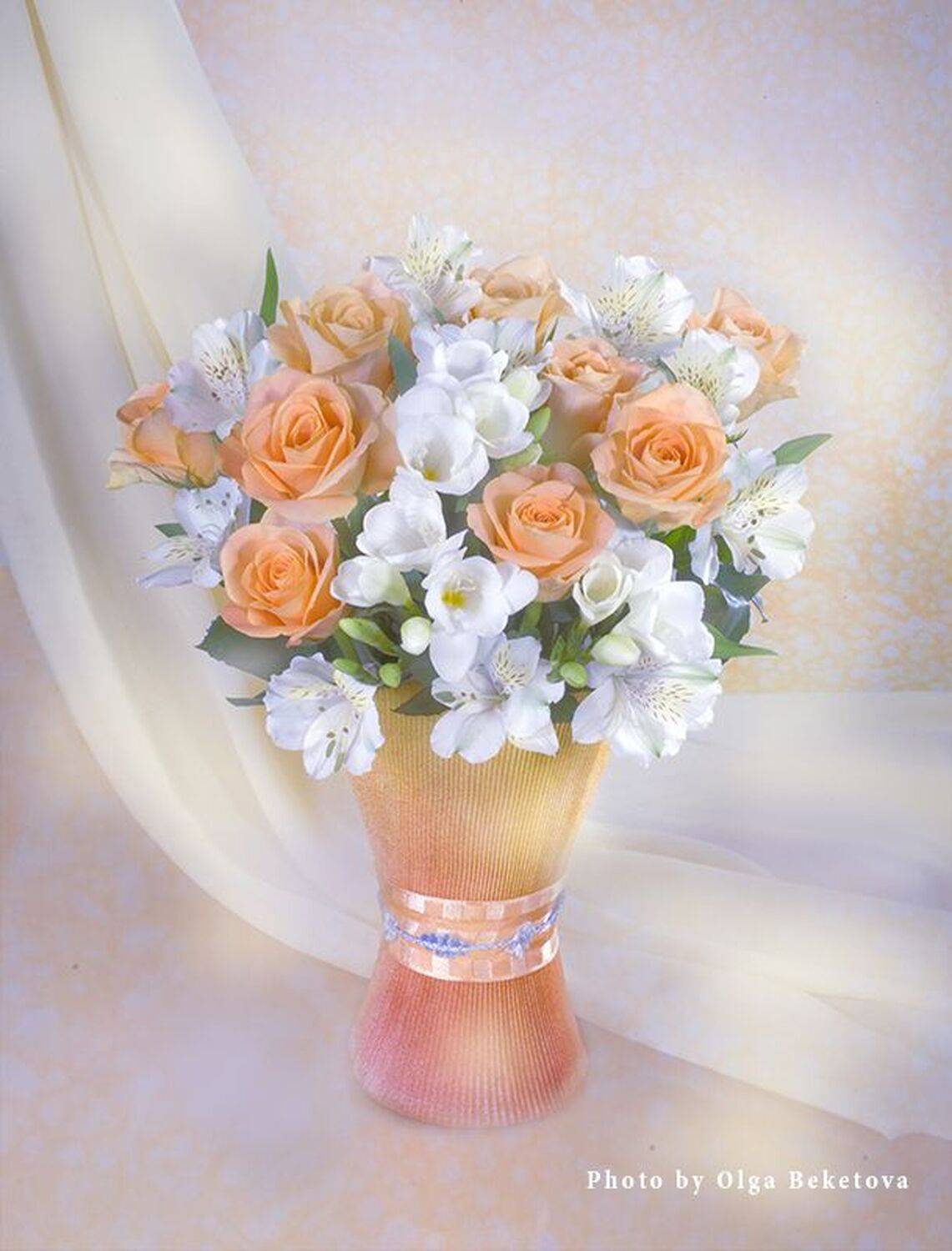 фрезии, цветы, натюрморт, Бекетова Ольга