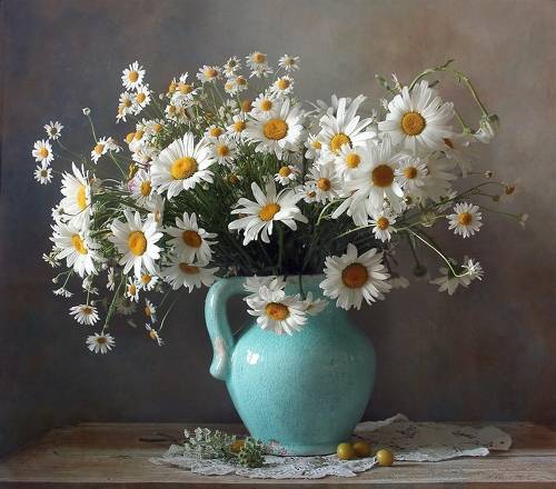 Ты подарил букет цветов…. Букет из миленьких ромашек!