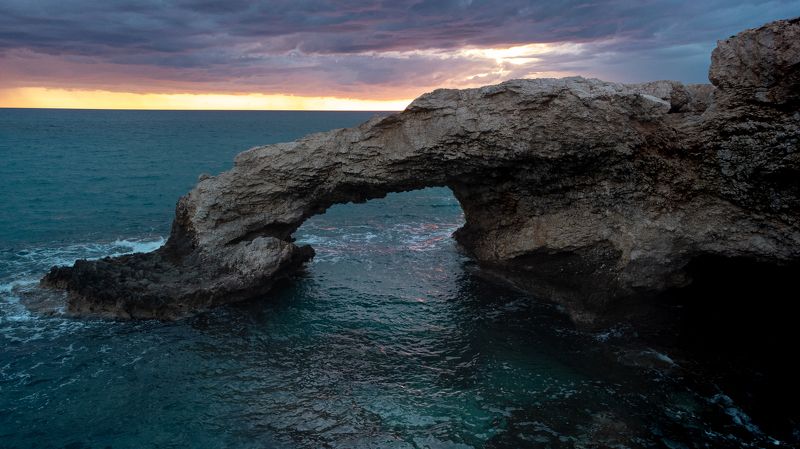 sea, cyprus, arch, water, sunset, dusk, landscape, drone, drone photo Love Bridge, Ayia Napa, Cyprus фото превью
