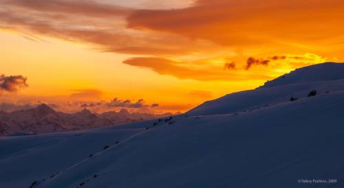 Pro закат на склонах Эльбруса