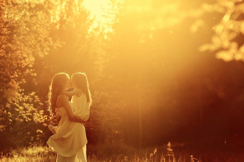 sunny portrait фото превью