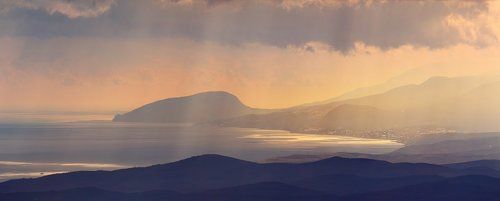 Алушта, суслик пьет воду