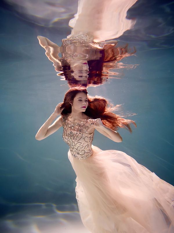 под водой, подводный кадр, подводная фотосессия, фотосъемка под водой, фотограф Москва  фото превью