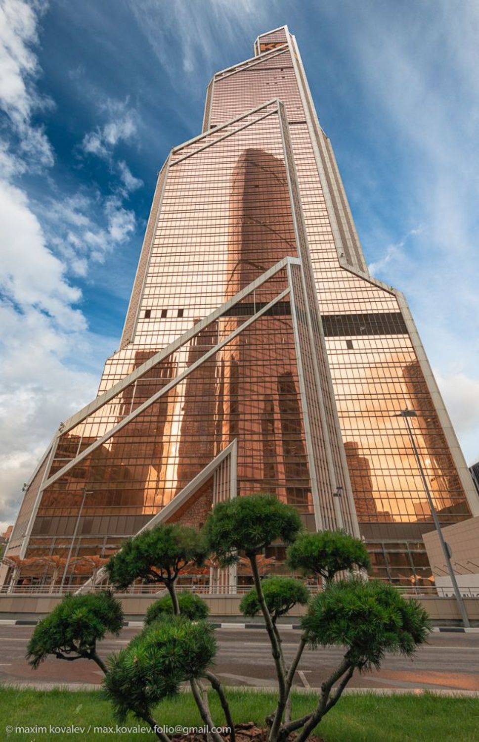 Europe, Moscou, Moscow, Moscow region, Russia, architecture, building, city, nature, reflection, sky, sky-scraper, tall house, Европа, Москва, Москва-Сити, Московская область, Подмосковье, Россия, архитектура, высотка, здание, небо, небоскрёб, отражение, , Максим Ковалёв