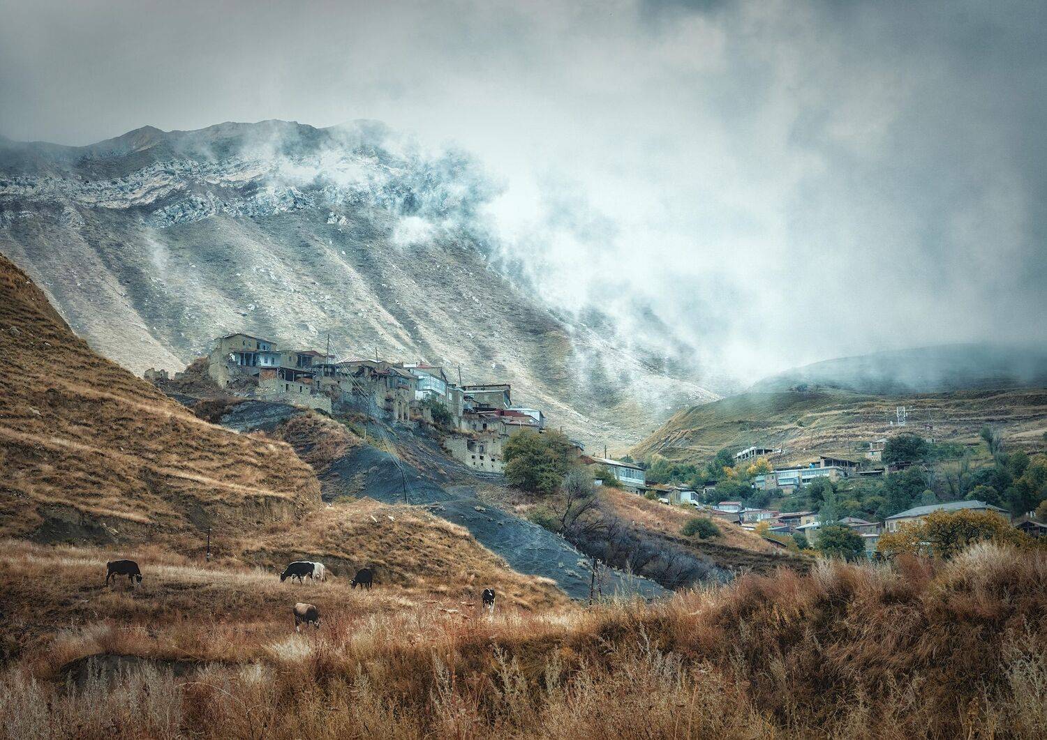 , Дэм Константин