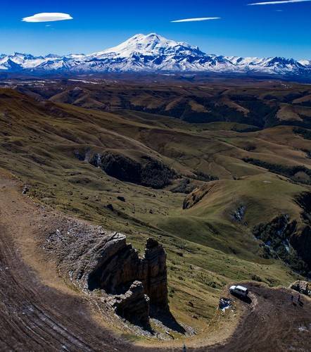 Вид с амфитеатра на плато Бермамыт