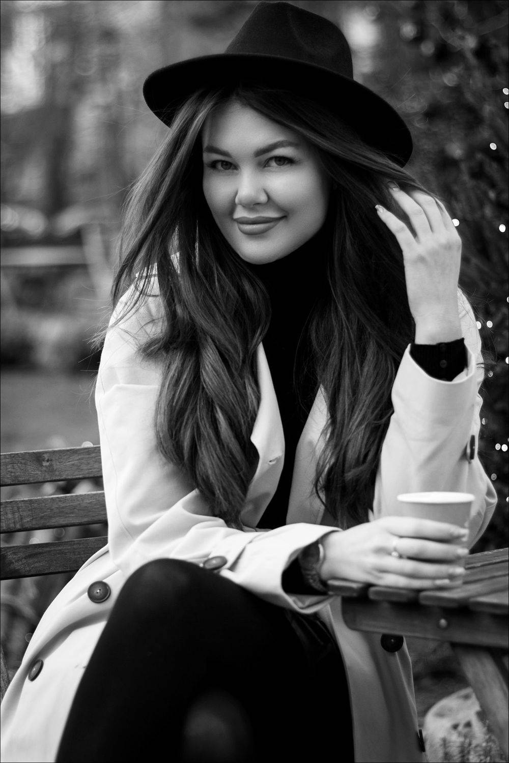 girl,woman,eyes,beauty,portrait,fashion,light,девушка,портрет,свет, глаза,bw,blackandwhite,black&white,чб,чернобелое, Ronrevuald