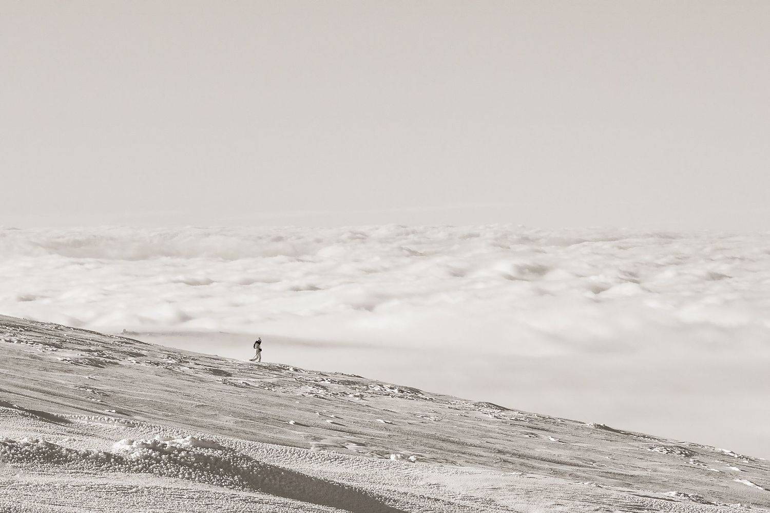 winter, snow, clouds, mountain, woman, silhouette, above, nature, landscape, monochrome, , Tonova Vania