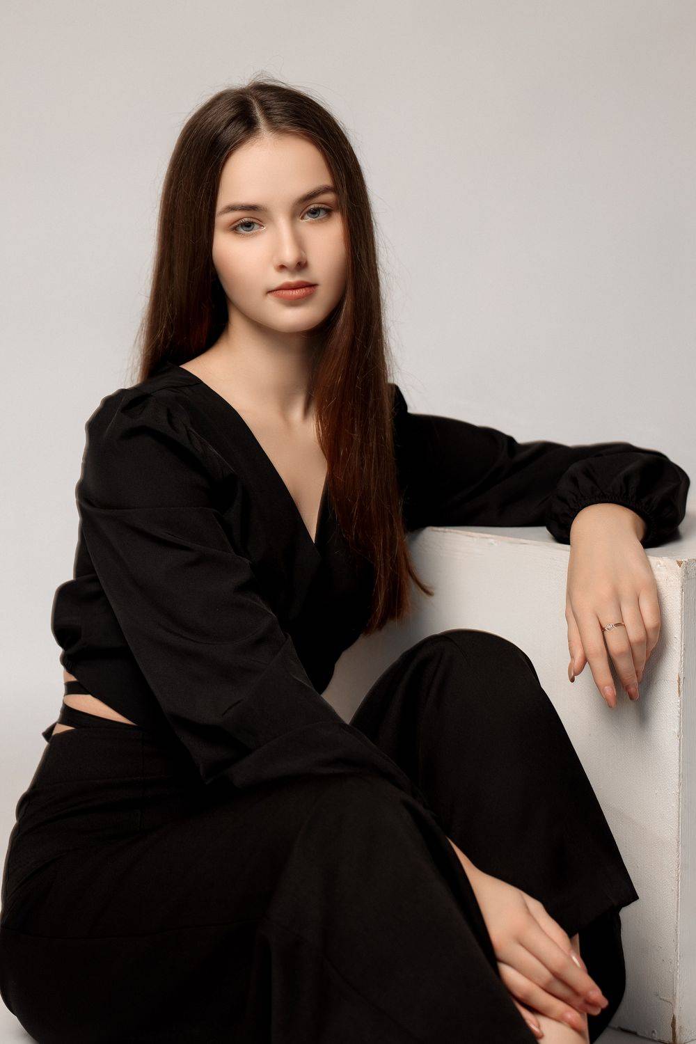 девушка, модель, портрет, фотосессия, студия, гламур, girl, model, modeling, young, portrait, творческий портрет, женский портрет, woman, young woman, glamour, постановка, постановочная фотография, fashion, Владимир Васильев