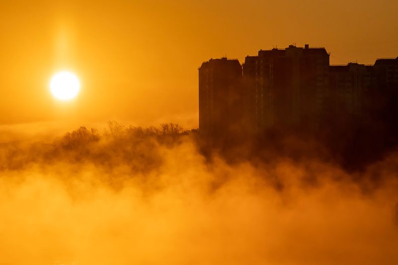 Рассвет в городе фото превью