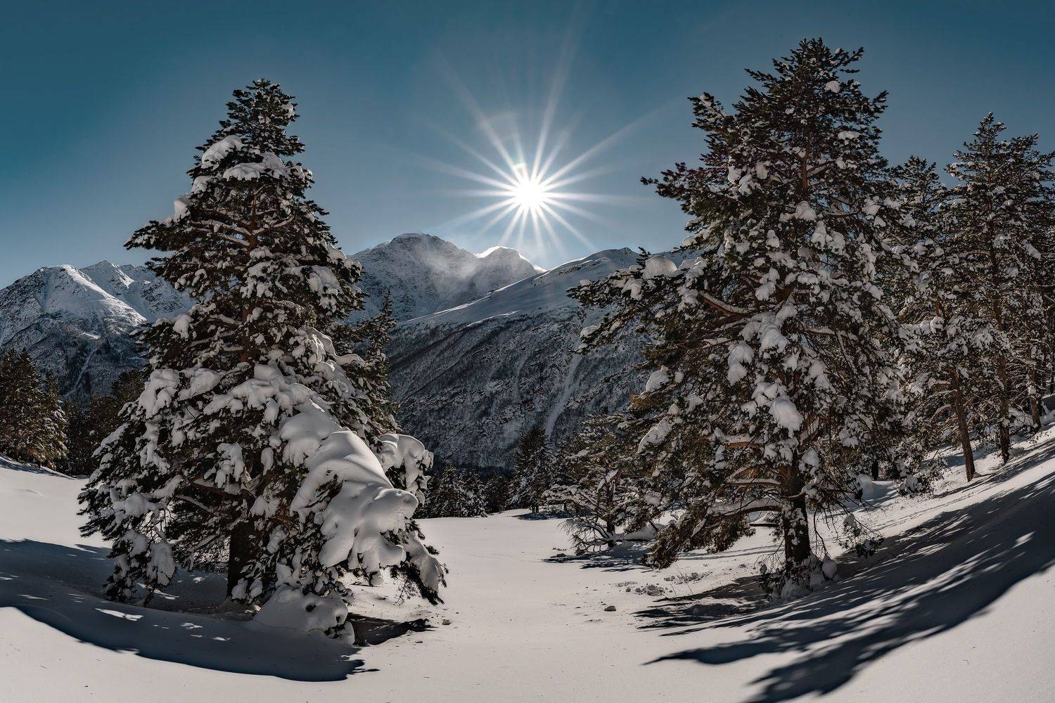 солнце, зима, горы, снег, эльбрус, кавказ, терскол, приэльбрусье, кабардино-балкария, приэльбрусье, Zakharov Armen