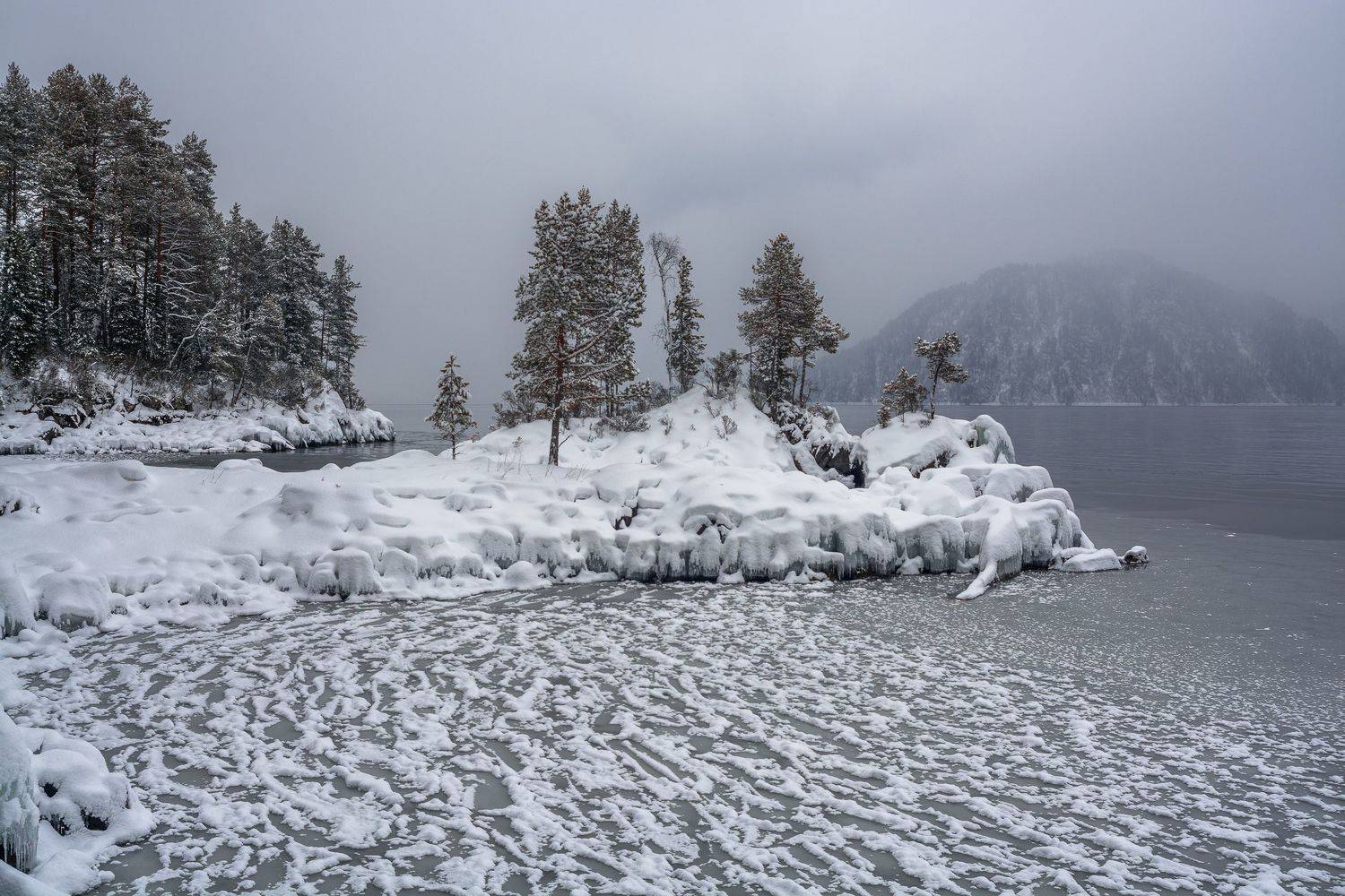 россия, горный алтай,телецкое озеро,зима, Андрей Поляков