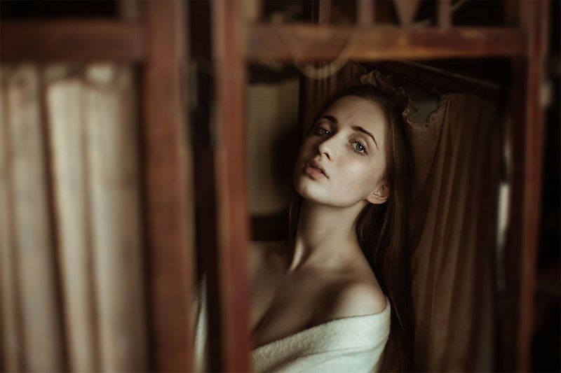 Антигламур, Девушка, Портрет, Санкт-петербург, Старая квартира  фото превью