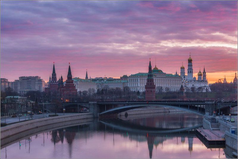 россия, московская обл, москва Рассвет на Москве-реке фото превью
