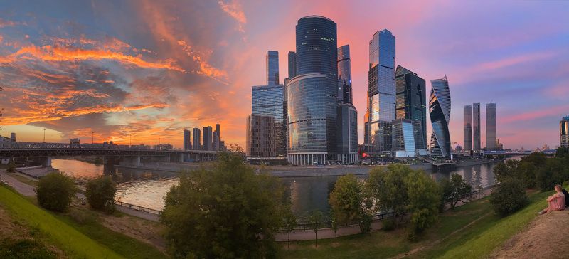 Летний вечер и Сити фото превью